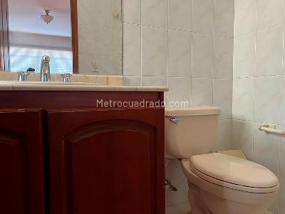 Apartamento de 3 alcobas en venta en El Diamante No. 2, Medellín, 260 m² · foto 15 de 17