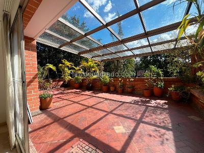 Apartamento de 3 alcobas en venta en El Diamante No. 2, Medellín, 260 m² · foto 17 de 17