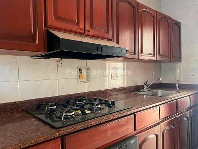 Apartamento de 3 alcobas en venta en El Diamante No. 2, Medellín, 260 m² · foto 4 de 17