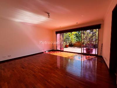 Apartamento de 3 alcobas en venta en El Diamante No. 2, Medellín, 260 m² · foto 7 de 17