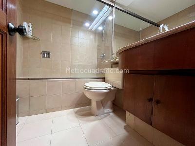 Apartamento en venta en El Poblado, Medellín · foto 17 de 18