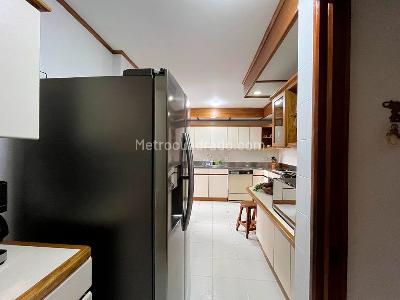 Apartamento en venta en El Poblado, Medellín · foto 7 de 18