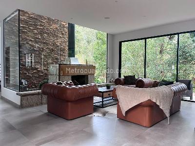 Casa en arriendo en Envigado, Envigado · foto 2 de 18