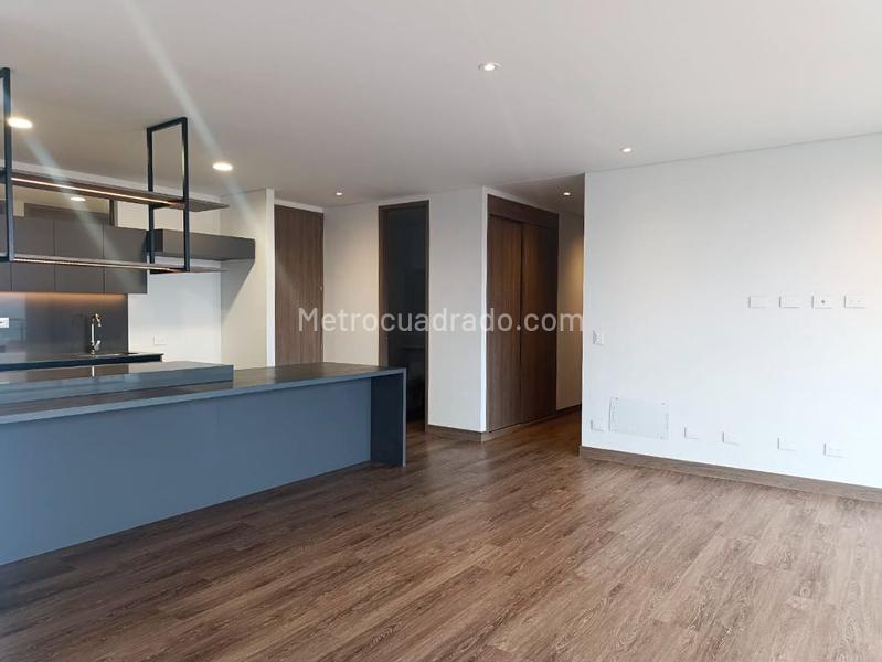 Apartamento de 2 Alcobas en Zona Tranquila de El Poblado - 3