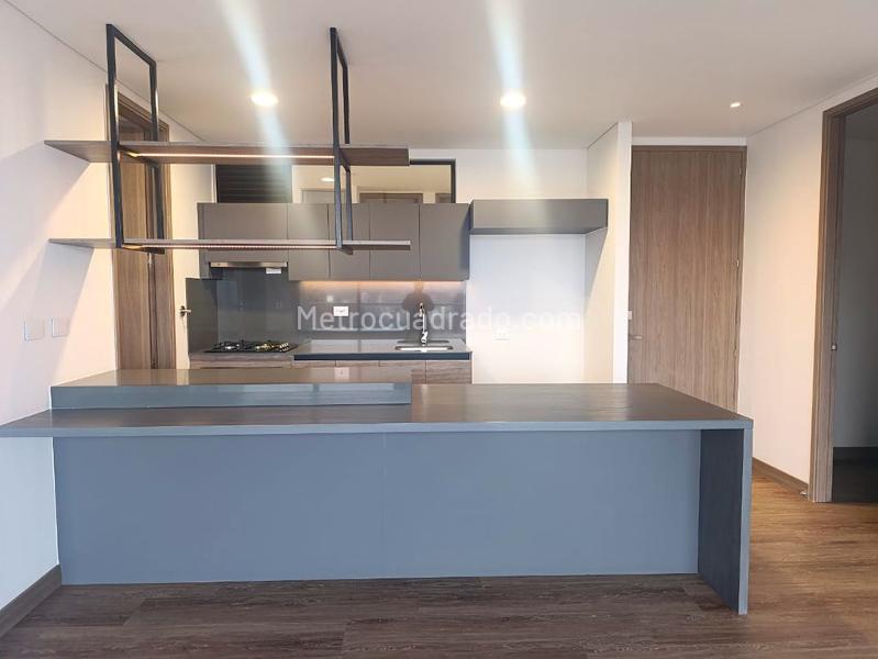 Apartamento de 2 Alcobas en Zona Tranquila de El Poblado - 7