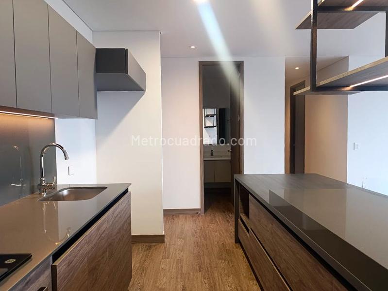 Apartamento de 2 Alcobas en Zona Tranquila de El Poblado - 9
