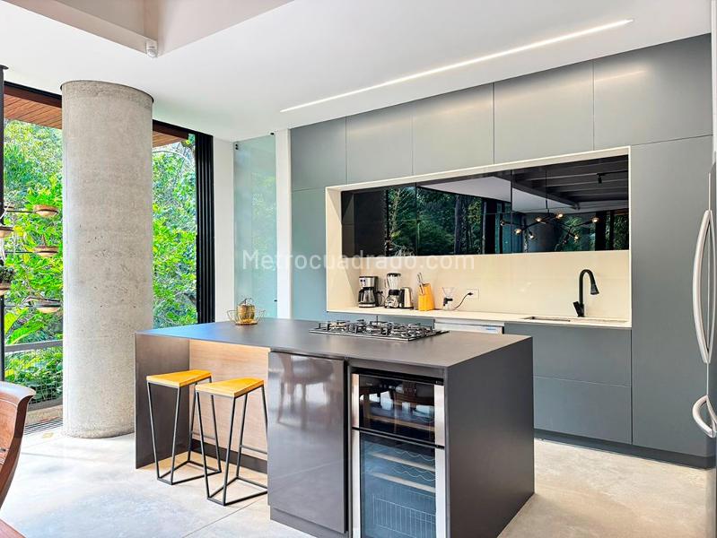 Apartamento Amplio de 3 Alcobas en El Poblado - 9