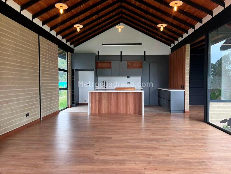 3BR House in EL RETIRO (235 m²) - 2