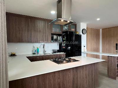 Apartamento de 3 alcobas en venta en Rionegro, Rionegro, 153 m² · foto 5 de 16