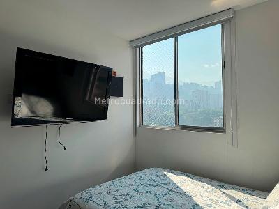 Apartamento de 3 alcobas en arriendo en El Poblado, Medellín, 80 m² · foto 8 de 12