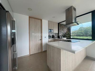 Apartamento de 3 alcobas en venta en Envigado, Envigado, 167 m² · foto 7 de 19