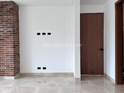 Casa de 3 alcobas en venta en Envigado, Envigado, 406 m² · foto 11 de 20