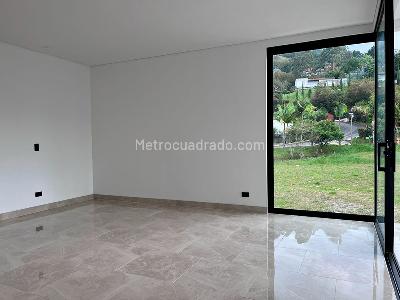 Casa de 3 alcobas en venta en Envigado, Envigado, 406 m² · foto 12 de 20