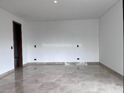 Casa de 3 alcobas en venta en Envigado, Envigado, 406 m² · foto 13 de 20
