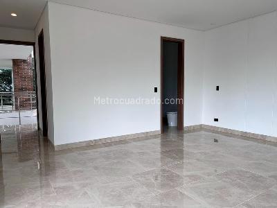 Casa de 3 alcobas en venta en Envigado, Envigado, 406 m² · foto 14 de 20