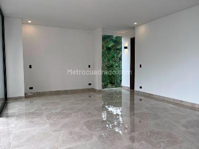 Casa de 3 alcobas en venta en Envigado, Envigado, 406 m² · foto 15 de 20