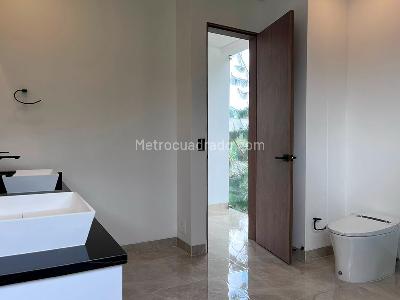 Casa de 3 alcobas en venta en Envigado, Envigado, 406 m² · foto 18 de 20