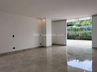Casa de 3 alcobas en venta en Envigado, Envigado, 406 m² · foto 6 de 20