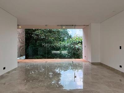 Casa de 3 alcobas en venta en Envigado, Envigado, 406 m² · foto 7 de 20