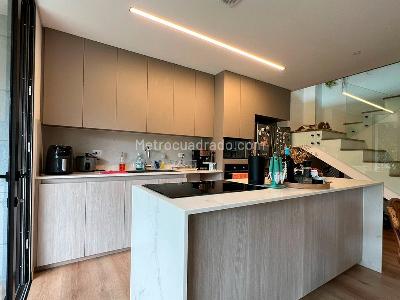 Apartamento de 3 alcobas en venta en Rionegro, Rionegro, 240 m² · foto 3 de 15