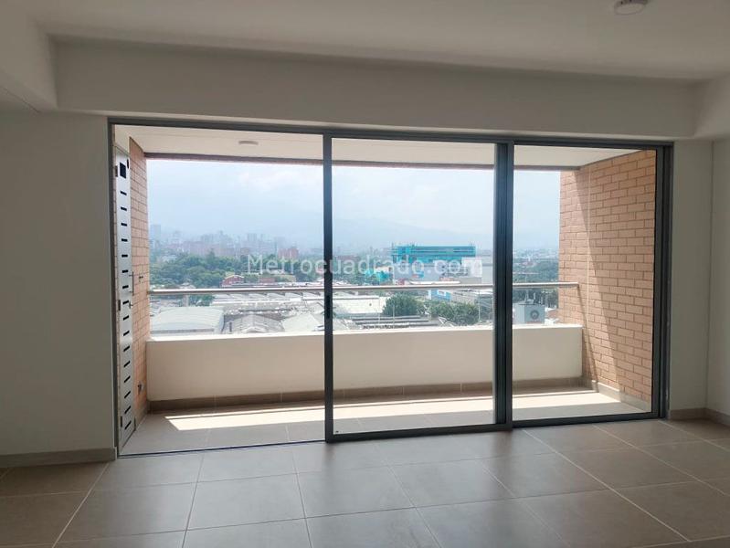 Tranquil 3BR Apartment with Gym in El Poblado