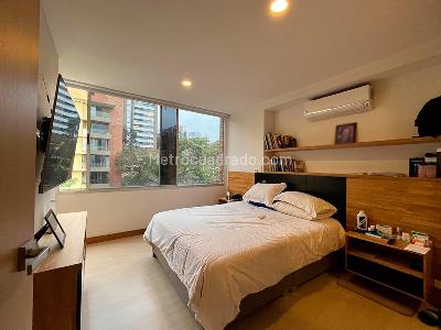 Apartamento de 2 alcobas en venta en El Poblado, Medellín, 105 m² · foto 10 de 15