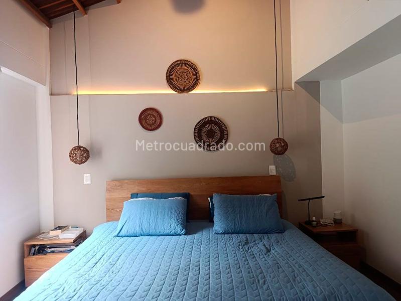 Casa Amoblada de 4 Alcobas con Piscina en El Poblado - 6