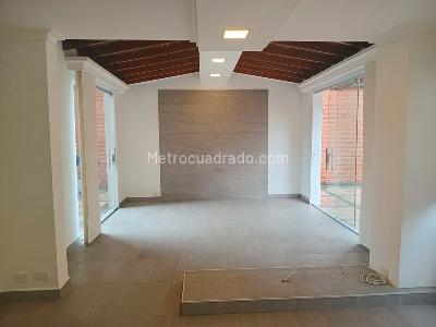 Apartamento de 3 alcobas en venta en El Poblado, Medellín, 155 m² · foto 10 de 19