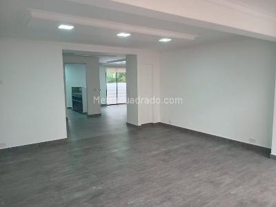 Apartamento de 3 alcobas en venta en El Poblado, Medellín, 155 m² · foto 3 de 19