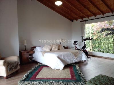 Casa de 4 alcobas en venta en Envigado, Envigado, 385 m² · foto 15 de 20