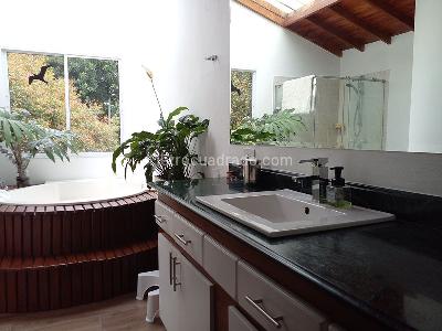 Casa de 4 alcobas en venta en Envigado, Envigado, 385 m² · foto 17 de 20