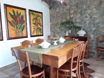 Casa de 4 alcobas en venta en Envigado, Envigado, 385 m² · foto 3 de 20