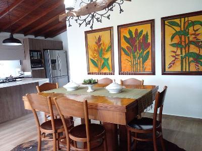 Casa de 4 alcobas en venta en Envigado, Envigado, 385 m² · foto 4 de 20