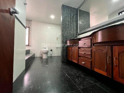 Apartamento de 3 alcobas en arriendo en La Florida, Medellín, 146 m² · foto 15 de 20