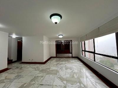 Apartamento de 3 alcobas en arriendo en La Florida, Medellín, 146 m² · foto 2 de 20