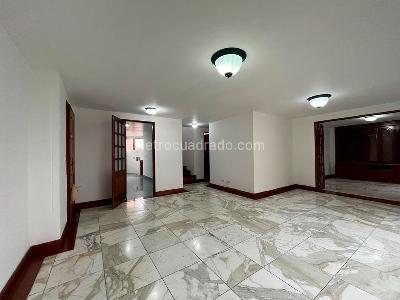 Apartamento de 3 alcobas en arriendo en La Florida, Medellín, 146 m² · foto 3 de 20