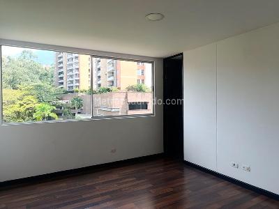 Apartamento de 3 alcobas en arriendo en El Poblado, Medellín, 140 m² · foto 10 de 20