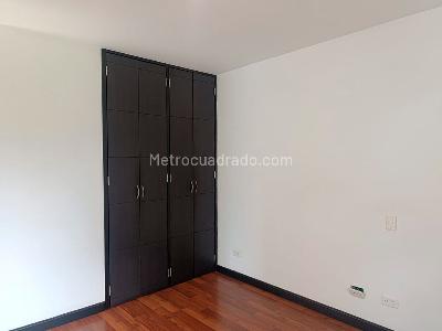Apartamento de 3 alcobas en arriendo en El Poblado, Medellín, 140 m² · foto 15 de 20
