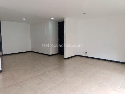 Apartamento de 3 alcobas en arriendo en El Poblado, Medellín, 140 m² · foto 3 de 20