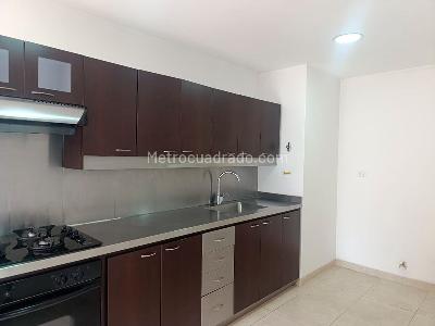 Apartamento de 3 alcobas en arriendo en El Poblado, Medellín, 140 m² · foto 4 de 20