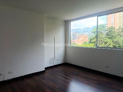 Apartamento de 3 alcobas en arriendo en El Poblado, Medellín, 140 m² · foto 8 de 20