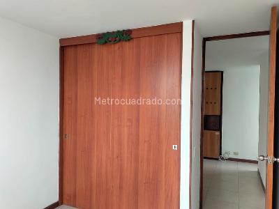 Apartamento de 3 alcobas en arriendo en El Poblado, Medellín, 87 m² · foto 13 de 17