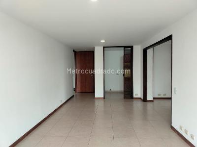 Apartamento de 3 alcobas en arriendo en El Poblado, Medellín, 87 m² · foto 3 de 17