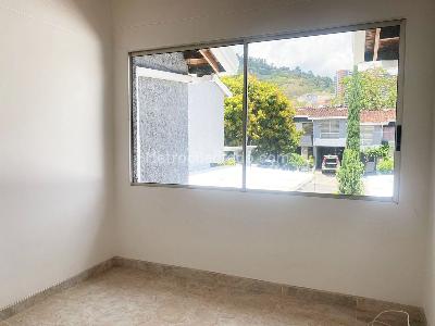 Casa en venta en Envigado, Envigado · foto 11 de 18