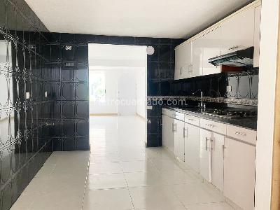 Casa en venta en Envigado, Envigado · foto 7 de 18