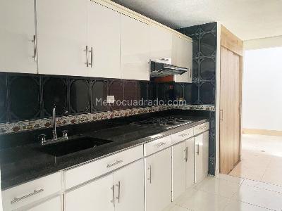Casa en venta en Envigado, Envigado · foto 8 de 18