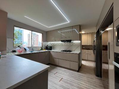 Apartamento en arriendo en El Poblado, Medellín · foto 7 de 19