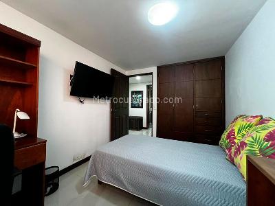 Apartamento de 3 alcobas en arriendo en El Poblado, Medellín, 135 m² · foto 10 de 18