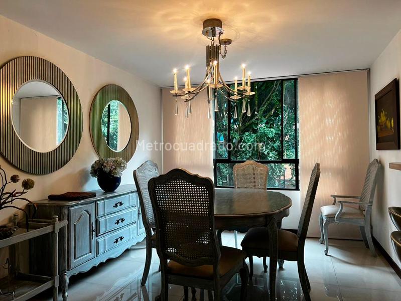 Apartamento Amoblado de 3 Alcobas en El Poblado en Conjunto Cerrado - 4