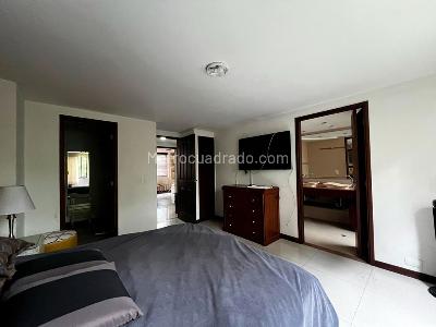Apartamento de 3 alcobas en arriendo en El Diamante No. 2, Medellín, 135 m² · foto 15 de 18